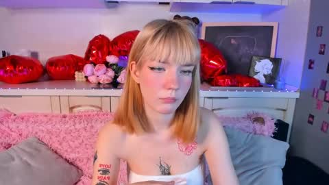 Snapshot of lina_blueeyed chatting on 02/10/25, 11:15 Lina blueeyed    GMT3 1100-1700 Mon Wed Thu Sat Sun online show from 02/10/25, 11:15