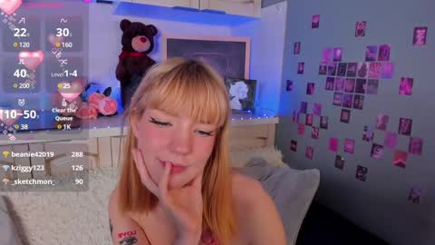Snapshot of lina_blueeyed chatting on 03/01/25, 02:23 Lina blueeyed    GMT3 1100-1700 Mon Wed Thu Sat Sun online show from 03/01/25, 02:23