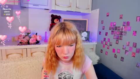 Snapshot of lina_blueeyed chatting on 03/06/25, 08:08 Lina blueeyed    GMT3 1100-1700 Mon Wed Thu Sat Sun online show from 03/06/25, 08:08