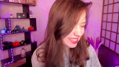 Lina online show from 12/05/24, 02:09