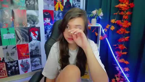 Lina online show from 12/20/24, 02:19