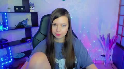 Lina online show from 01/05/25, 02:17