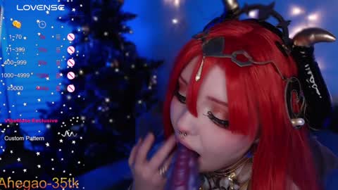 Snapshot of lina_diva chatting on 12/28/24, 11:05 Hey im Lina Ur cosplay waifu  online show from 12/28/24, 11:05