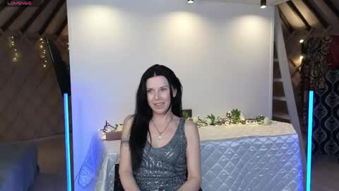 lina_flore online show from 06/03/26, 09:31