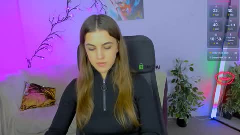 lina_fox12 online show from 10/07/25, 12:35