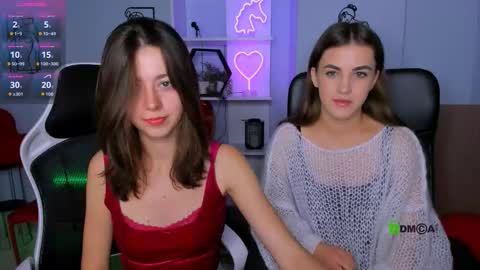 lina_fox12 online show from 10/10/25, 12:15