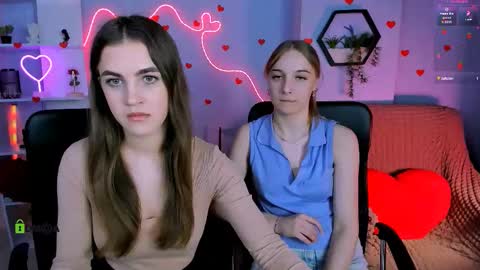 lina_fox12 online show from 03/18/26, 01:25