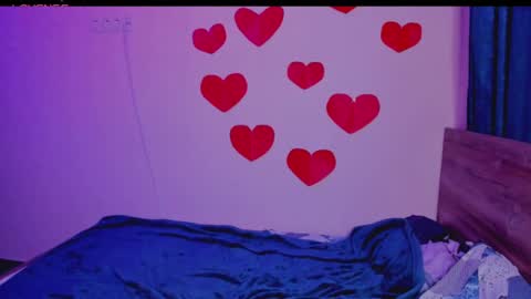 Snapshot of lina_lin_ chatting on 02/14/25, 04:09 Lina online show from 02/14/25, 04:09