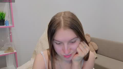 Snapshot of lina_massey chatting on 03/27/26, 01:33 lina_massey online show from 03/27/26, 01:33