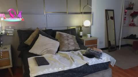 Snapshot of lina_montclair chatting on 04/08/26, 07:25 Lina online show from 04/08/26, 07:25