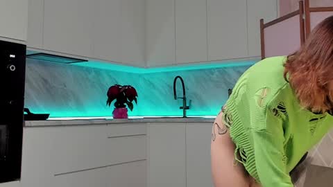 Snapshot of lina_n_kitty chatting on 12/07/24, 09:50 Lina - online show from 12/07/24, 09:50