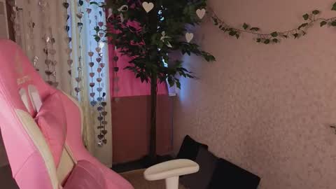 LINA online show from 03/26/26, 01:11