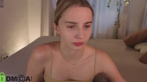 Snapshot of lina_reeds chatting on 06/20/26, 12:25 LINA online show from 06/20/26, 12:25