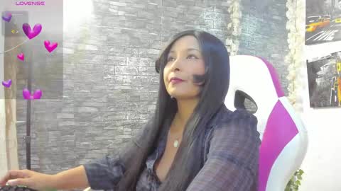 Snapshot of lina_sanchezih chatting on 05/26/26, 01:40 LINA SANCHEZ online show from 05/26/26, 01:40