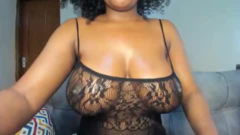 Snapshot of lina_sexy58 chatting on 10/16/25, 11:00 lina sexy58 online show from 10/16/25, 11:00