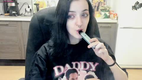 Lina 3  1715622743 online show from 01/08/25, 09:55