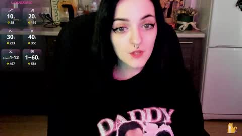 Lina 3  1715622743 online show from 03/12/25, 08:08