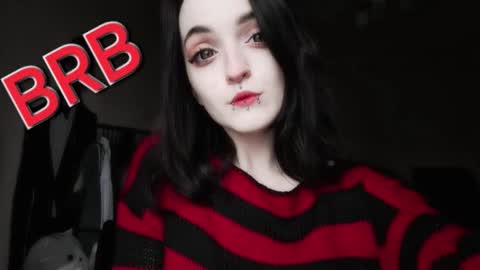 Lina 3  1715622743 online show from 11/20/25, 07:41