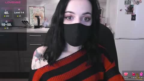 Lina 3  1715622743 online show from 12/05/25, 08:12