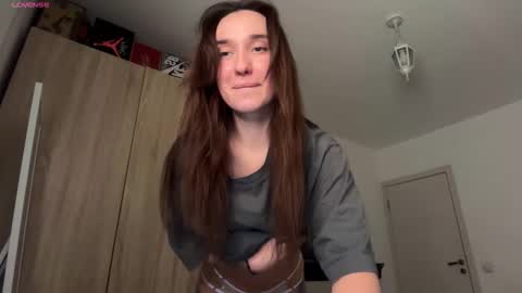 Snapshot of linabbb chatting on 11/12/25, 10:41 Lina online show from 11/12/25, 10:41