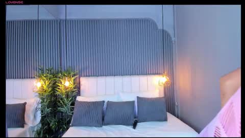 Snapshot of linaglam chatting on 11/11/25, 05:02 LinaGlam online show from 11/11/25, 05:02