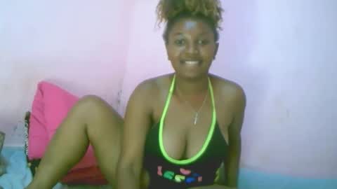 Snapshot of linah1123 chatting on 09/30/25, 08:14 linah1123 online show from 09/30/25, 08:14