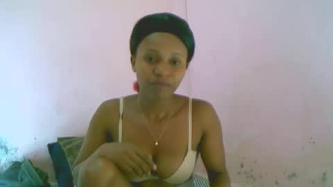 linah1123 online show from 04/10/26, 02:44