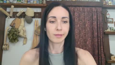 Snapshot of linalivee chatting on 03/19/26, 06:23 LinaLivee online show from 03/19/26, 06:23