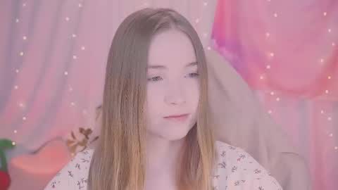 Lina online show from 12/21/25, 04:52