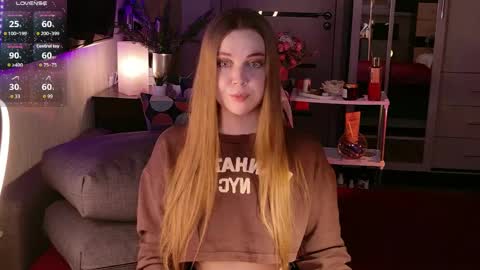  Lina Milkovich  online show from 04/03/26, 10:02