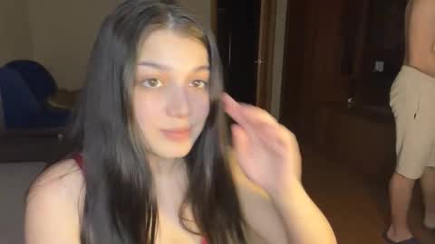 Nicolas and Lina online show from 10/18/25, 02:40