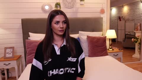 LinaReese online show from 01/20/25, 04:43