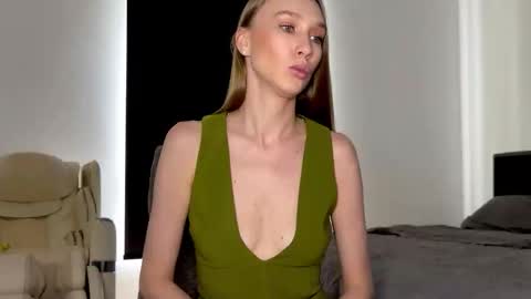 Lina online show from 02/11/26, 07:35