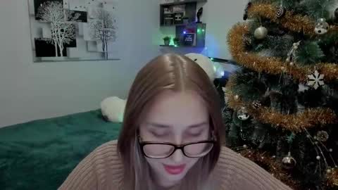 Lina online show from 01/09/25, 08:33