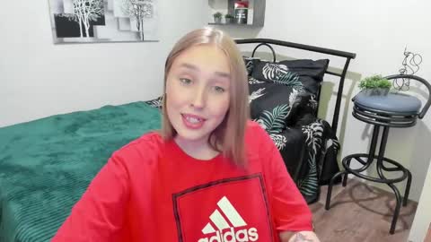 Lina online show from 01/27/25, 03:18