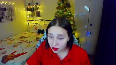 Lina online show from 12/20/25, 10:39