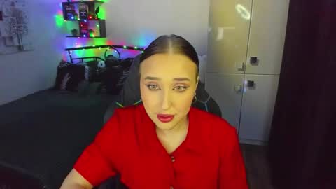 Lina online show from 02/19/26, 10:17