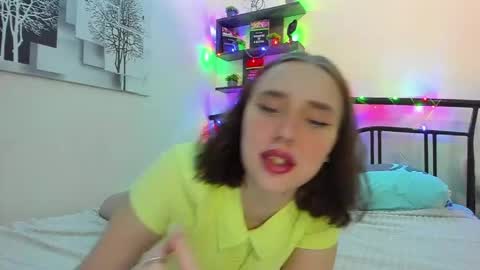 Lina online show from 03/24/26, 10:37