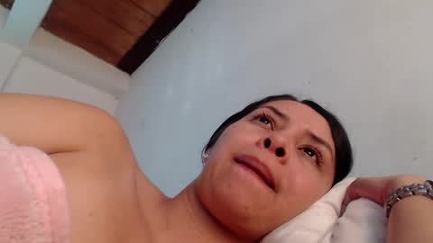 Snapshot of linavillada_ chatting on 10/18/25, 12:39 Lina online show from 10/18/25, 12:39