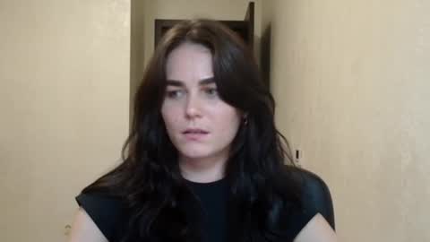 Snapshot of linda_aa chatting on 11/13/25, 10:30 Linda online show from 11/13/25, 10:30