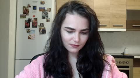 Snapshot of linda_aa chatting on 11/23/25, 08:08 Linda online show from 11/23/25, 08:08