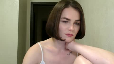 Linda online show from 06/14/26, 07:38