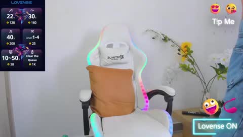 Snapshot of linda_crawford1 chatting on 01/23/25, 05:10 Linda online show from 01/23/25, 05:10