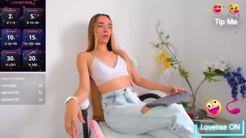 Snapshot of linda_crawford1 chatting on 02/07/25, 08:10 Linda online show from 02/07/25, 08:10