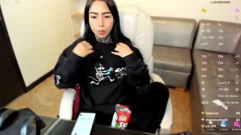 Snapshot of linda_milleer_ chatting on 10/11/25, 09:08 Lindaa maria  online show from 10/11/25, 09:08