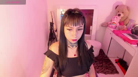 Snapshot of linda_milleer_ chatting on 11/09/25, 03:16 Lindaa maria online show from 11/09/25, 03:16