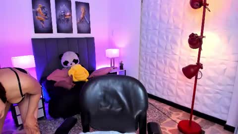 linda_norris online show from 06/12/26, 12:26
