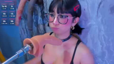 Snapshot of linda_sofi__ chatting on 06/14/26, 02:24 linda_sofi__ online show from 06/14/26, 02:24
