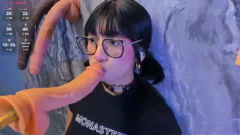 Snapshot of linda_sofi__ chatting on 06/30/26, 09:05 linda_sofi__ online show from 06/30/26, 09:05