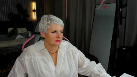 Snapshot of linda_zefir chatting on 04/30/26, 09:26 Linda Zefir online show from 04/30/26, 09:26